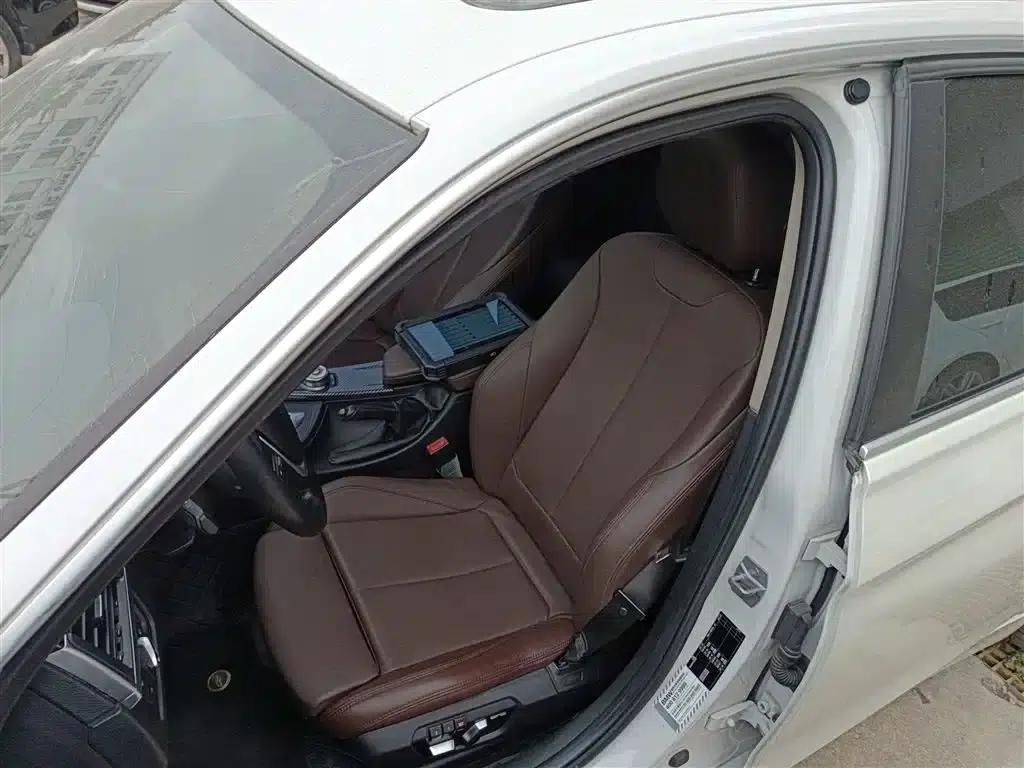 BMW 3 Series 2019 320Li Fashion Edition — миниатюра 7