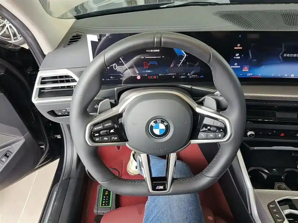 2025 BMW 3 Series 330Li M Sport Shadow Edition — миниатюра 11