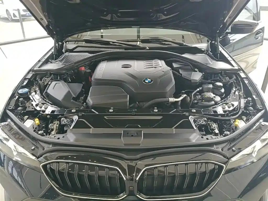 2025 BMW 3 Series 330Li M Sport Shadow Edition — миниатюра 20