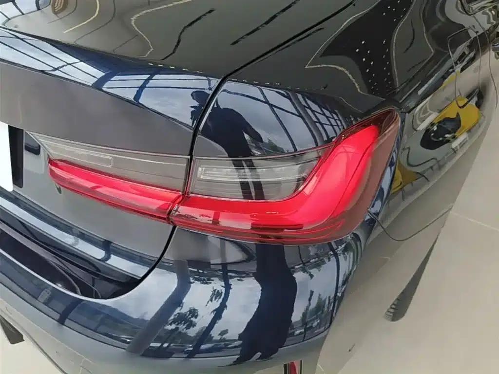 2025 BMW 3 Series 330Li M Sport Shadow Edition — миниатюра 8