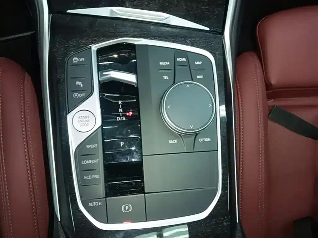 2024 BMW 3 Series 325Li M Sport Package — миниатюра 14