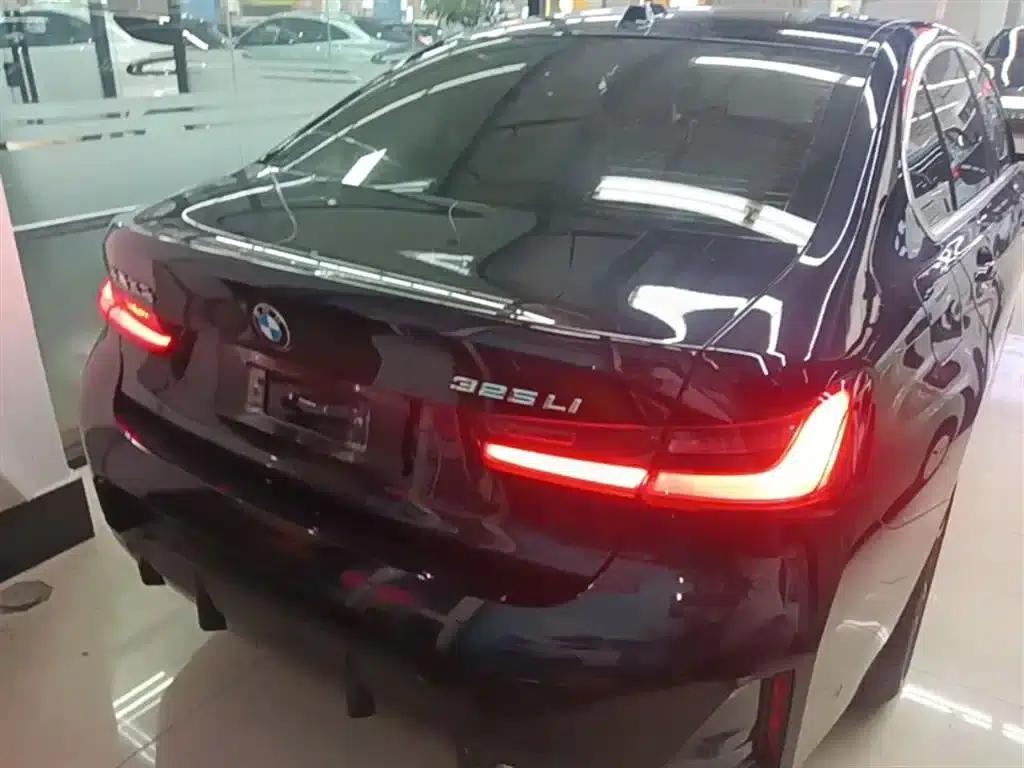 2024 BMW 3 Series 325Li M Sport Package — миниатюра 6
