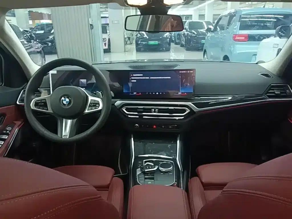 2024 BMW 3 Series 325Li M Sport Package — миниатюра 10
