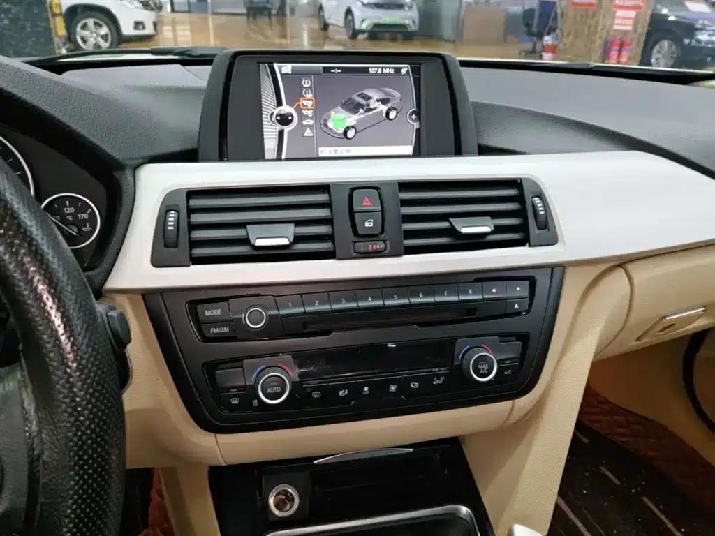 BMW 3 Series 2014 320Li Fashion Edition — миниатюра 13