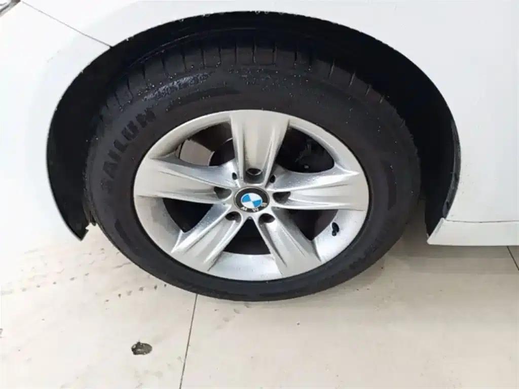 2014 BMW 3 Series 320i Fashion Edition — миниатюра 23