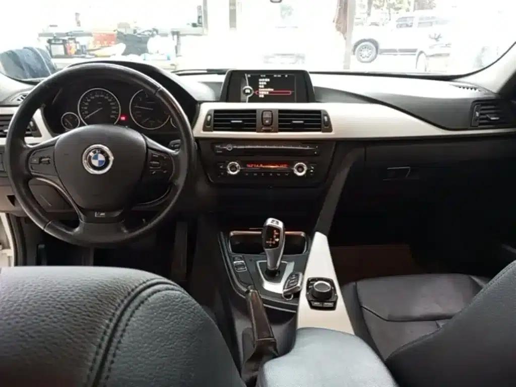 2014 BMW 3 Series 320i Fashion Edition — миниатюра 10