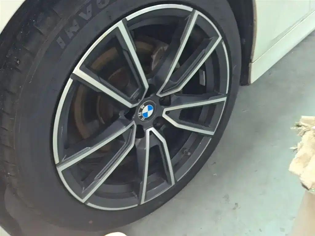 2020 BMW 3 Series 325i M Sport Package — миниатюра 23