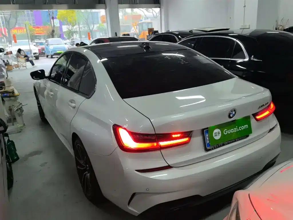 2020 BMW 3 Series 325i M Sport Package — миниатюра 5