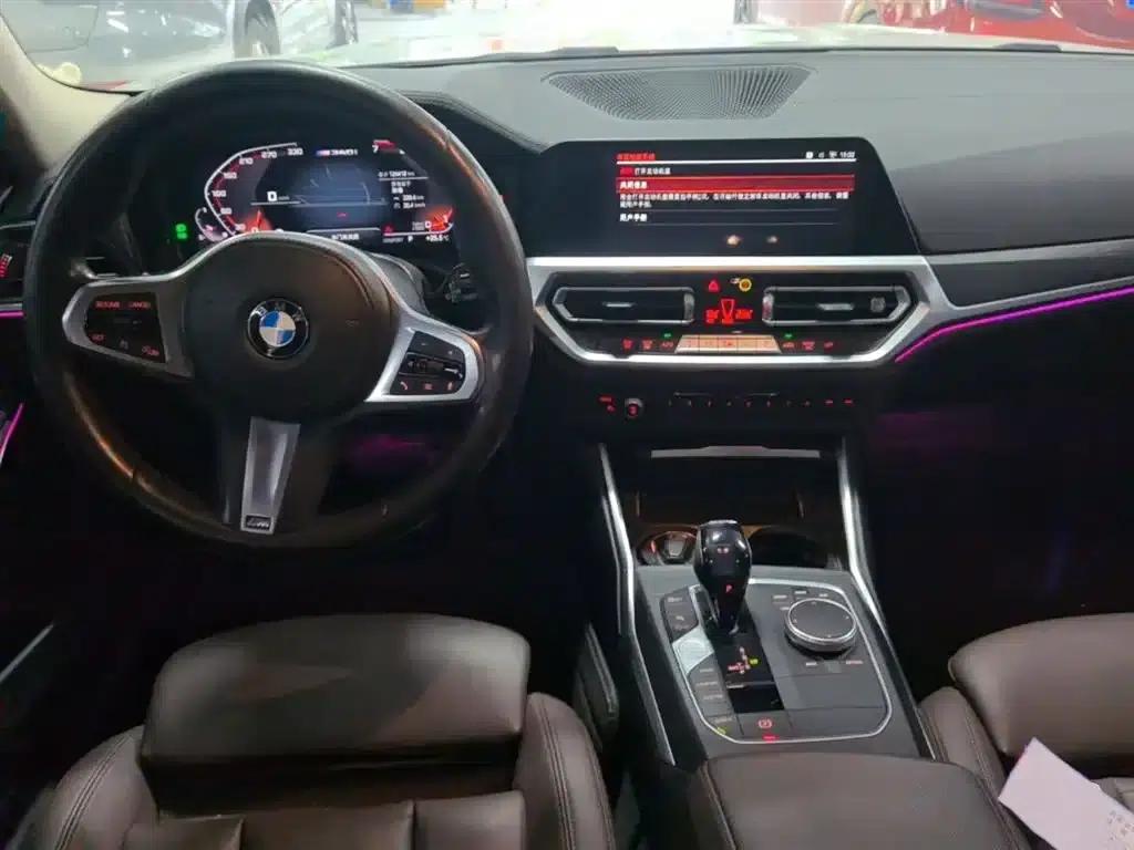 2020 BMW 3 Series 325i M Sport Package — миниатюра 10