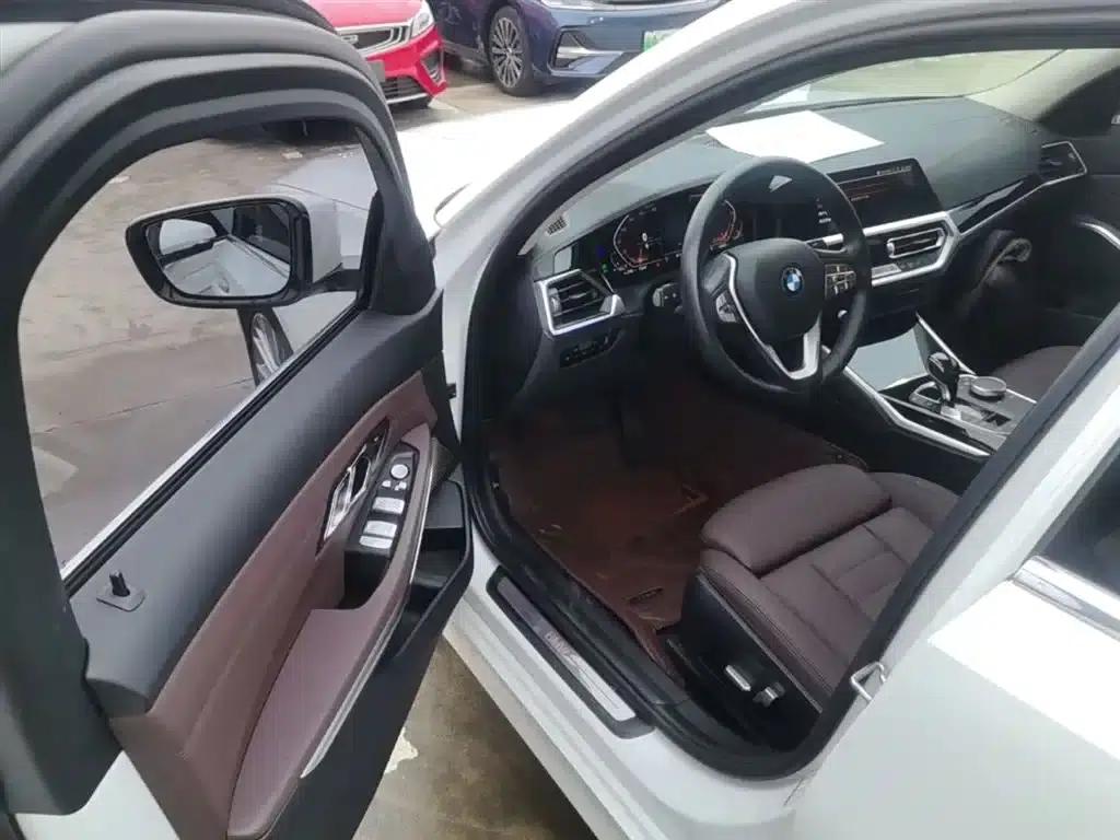 BMW 3 Series 2020 325Li First Edition — миниатюра 16