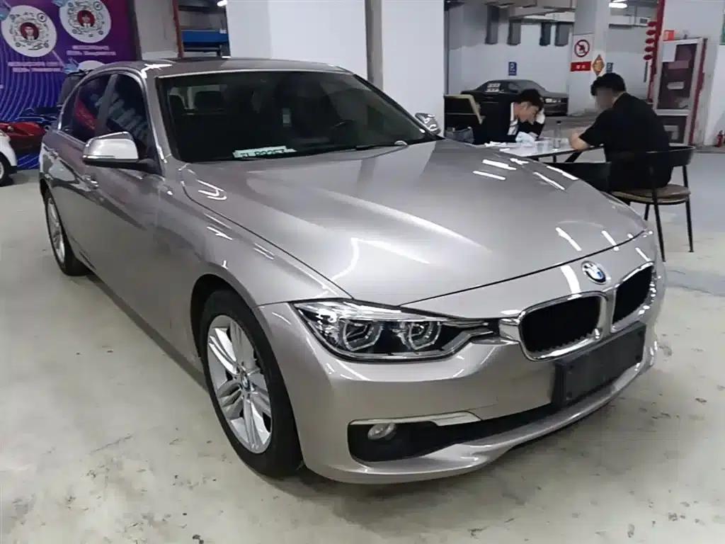 2017 BMW 3 Series 320Li Fashion Edition — миниатюра 4