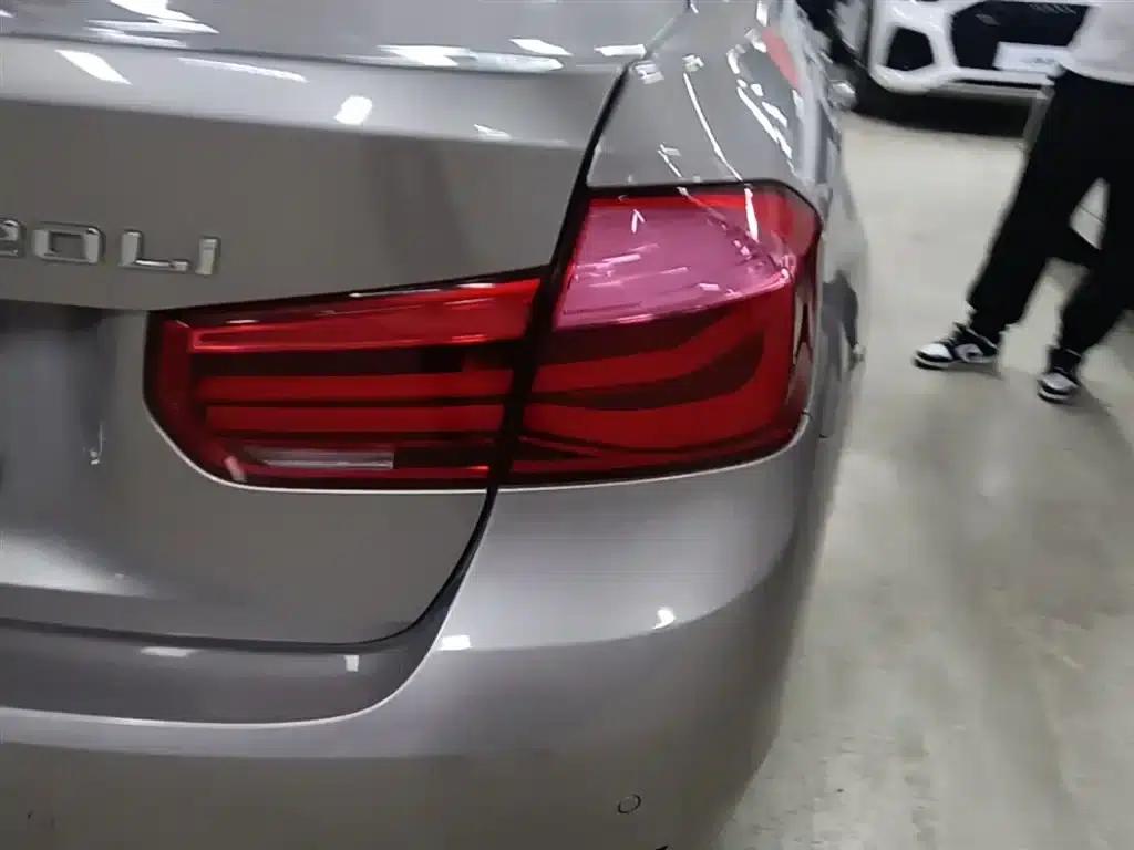 2017 BMW 3 Series 320Li Fashion Edition — миниатюра 8