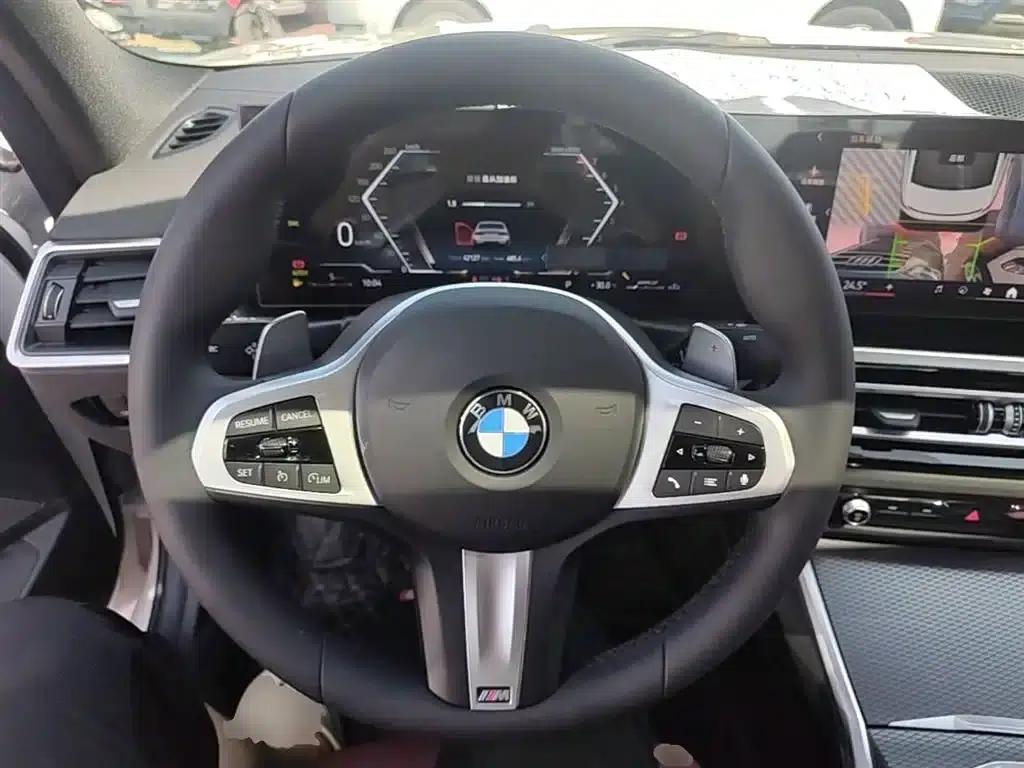 2024 BMW 3 Series 325i M Sport Shadow Edition — миниатюра 11