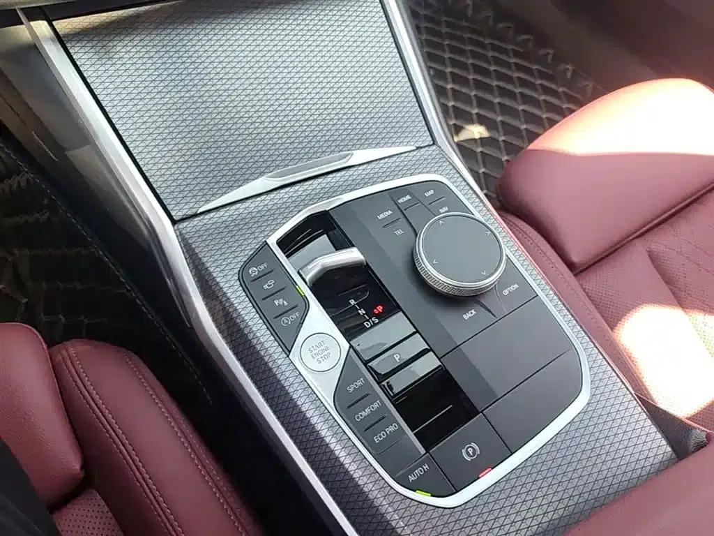 2024 BMW 3 Series 325i M Sport Shadow Edition — миниатюра 14