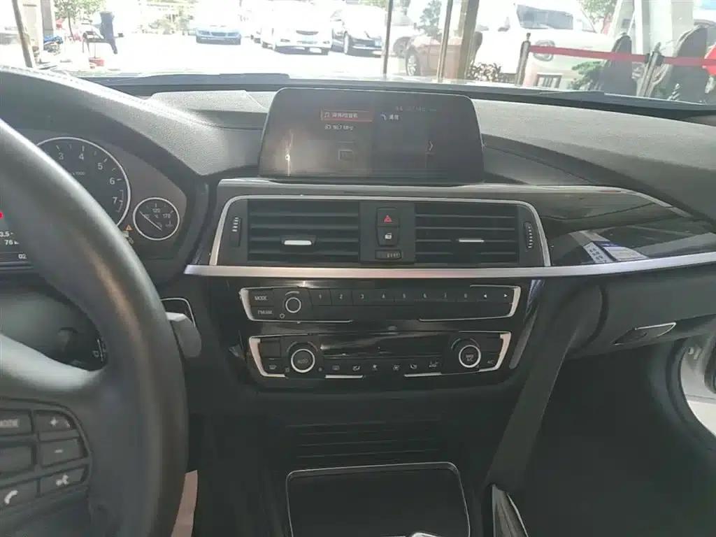 2018 BMW 3 Series 318Li — миниатюра 13