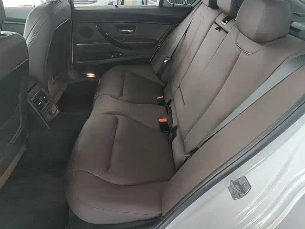 2018 BMW 3 Series 318Li — миниатюра 17