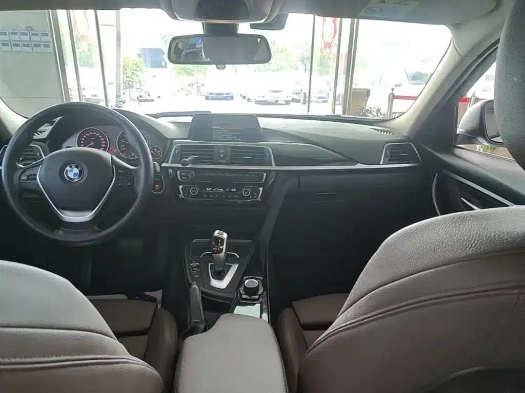 2018 BMW 3 Series 318Li — миниатюра 10