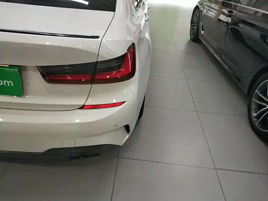 2022 BMW 3 Series Facelift 325Li M Sport Shadow Edition — миниатюра 8