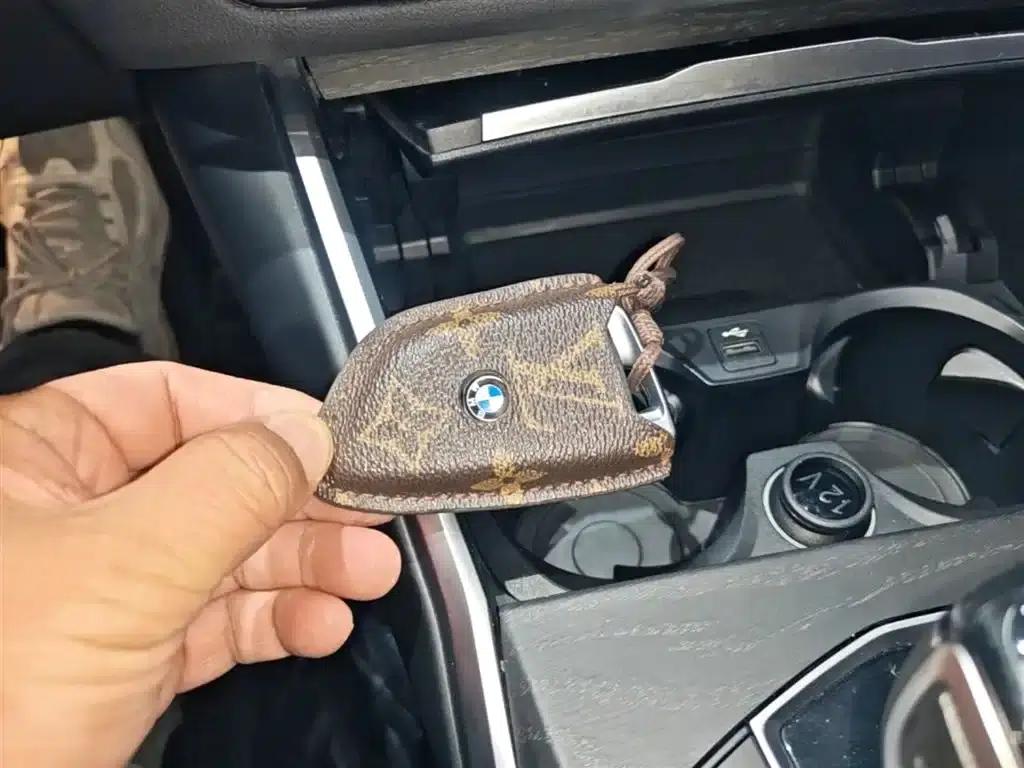 2020 BMW 3 Series 325i M Sport Package — миниатюра 9
