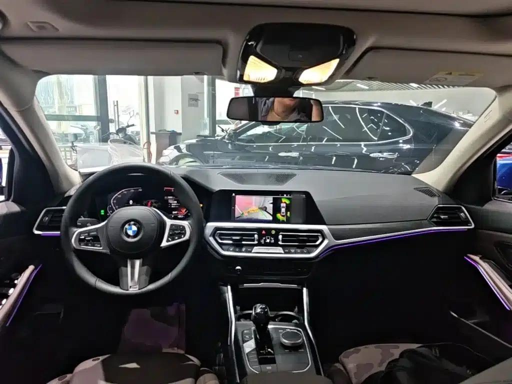 2020 BMW 3 Series 325i M Sport Package — миниатюра 10