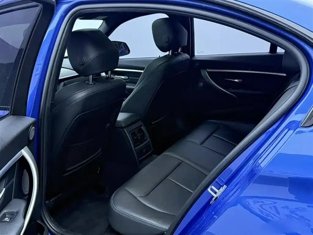 2018 BMW 3 Series 330i M Sport Shadow Edition — миниатюра 17