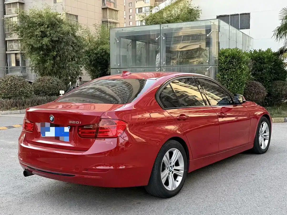 2013 BMW 3 Series (Imported) Facelift 320i Sport Design Package — миниатюра 3