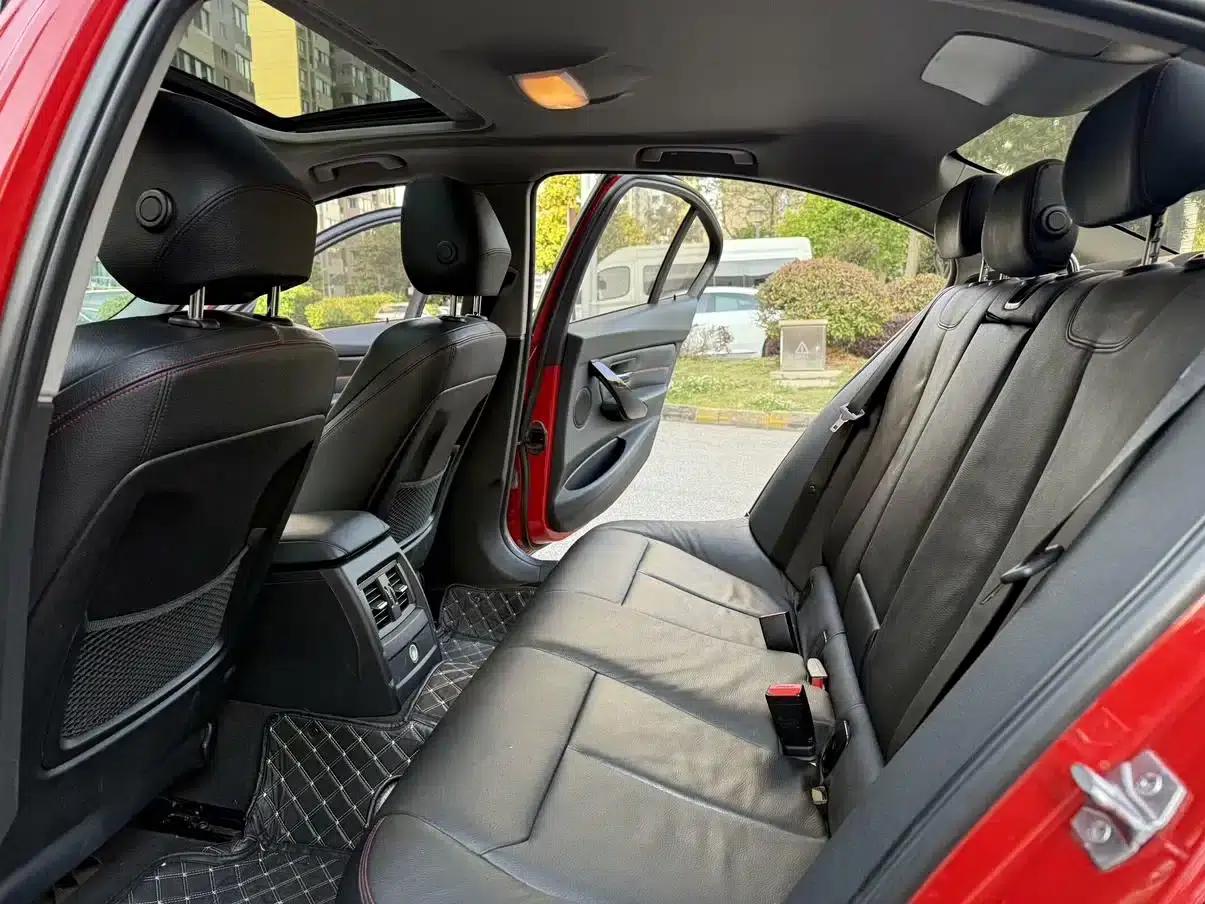 2013 BMW 3 Series (Imported) Facelift 320i Sport Design Package — миниатюра 7