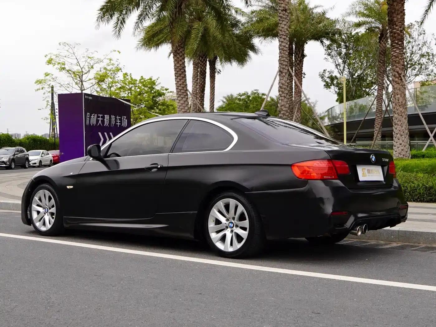2011 BMW 3 Series 330i Coupe (Imported) — миниатюра 11