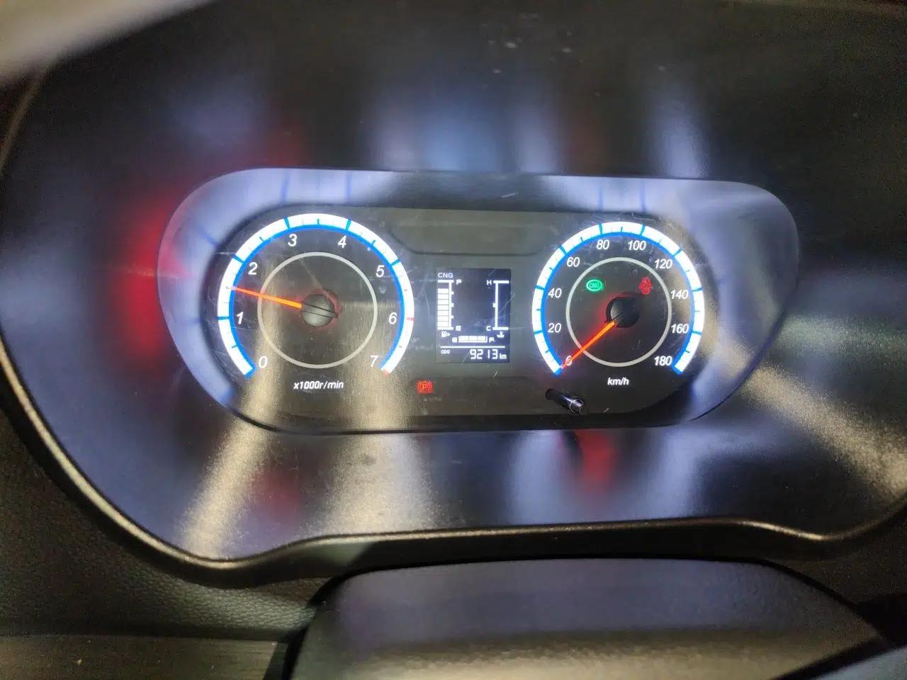 CHANGAN KAICHENG Ruixing M60 2025 Model, 1.6L CNG, 120L Gas Cylinder, Comfortable 6-Seater Passenger Van — миниатюра 12