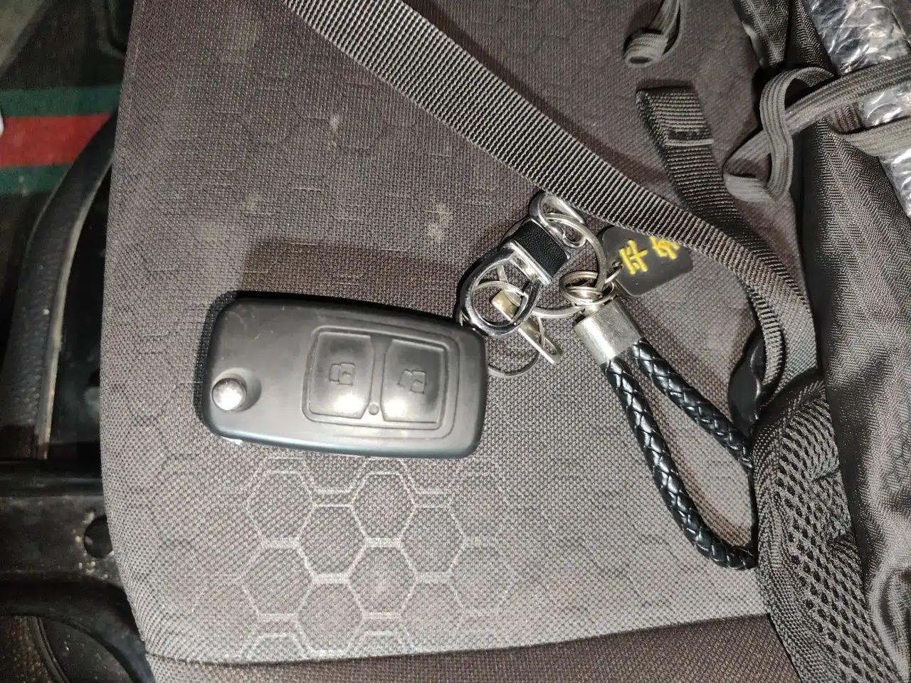 CHANGAN KAICHENG Ruixing M60 2025 Model, 1.6L CNG, 120L Gas Cylinder, Comfortable 6-Seater Passenger Van — миниатюра 9