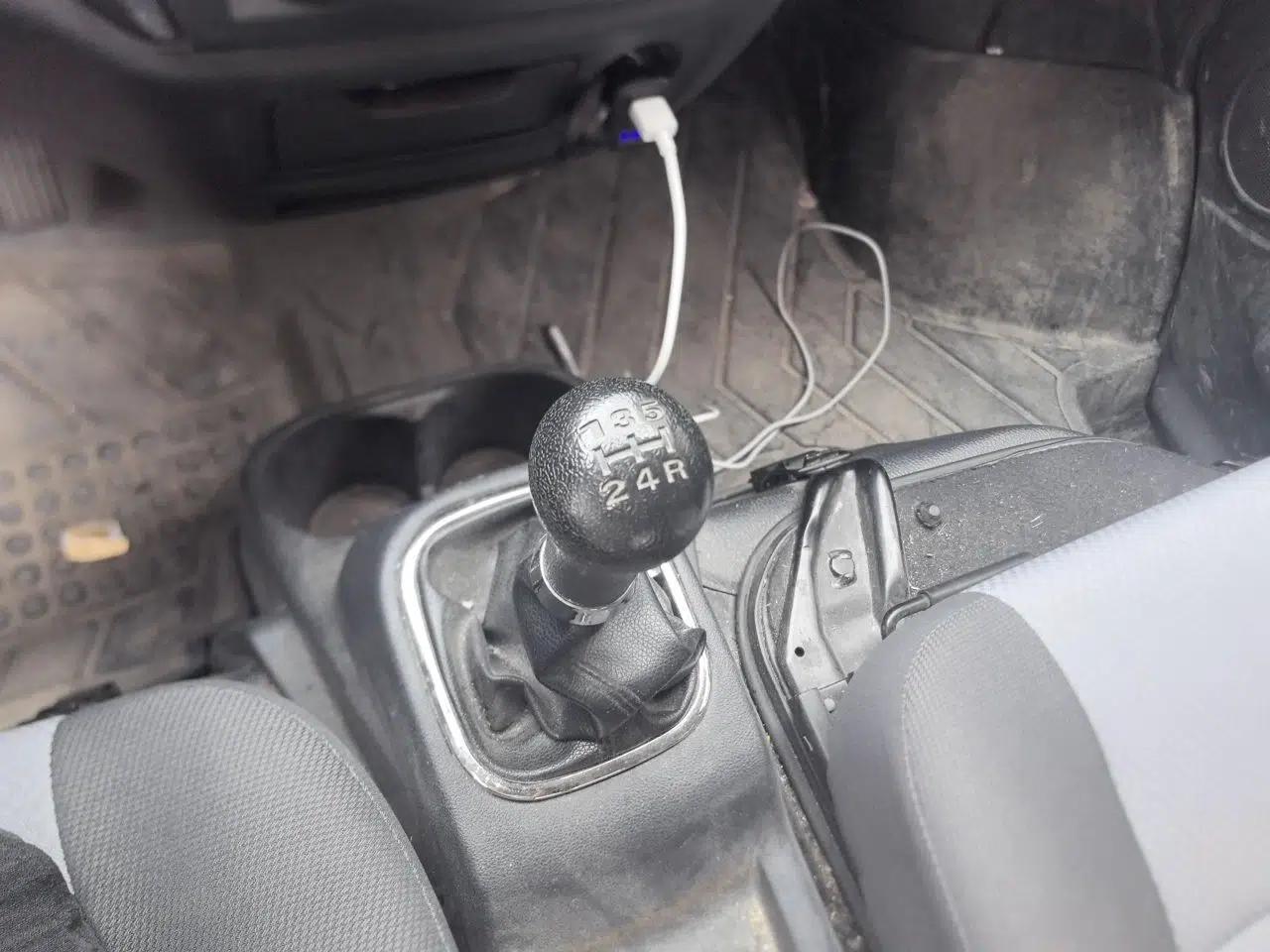 CHANGAN KAICHENG Ruixing M60 2020 1.5L Standard Version China VI Van with 5 Seats Equipped with DAM15KR — миниатюра 15