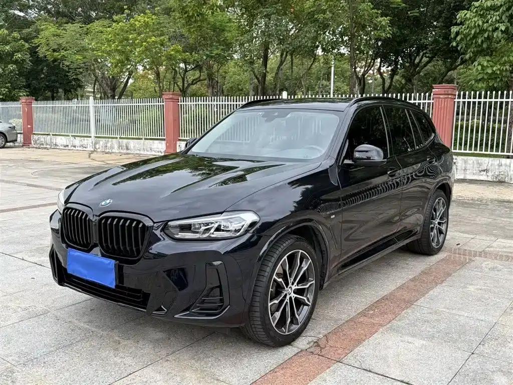 BMW X3 2022 xDrive30i Leading Edition M Sport Package — миниатюра 1