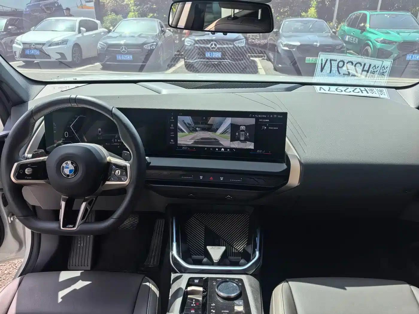 BMW X3 2025 xDrive30L Leading Edition M Sport Package — миниатюра 12