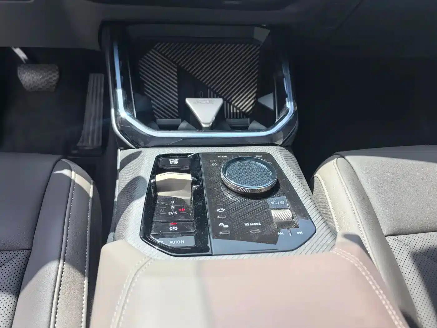 BMW X3 2025 xDrive30L Leading Edition M Sport Package — миниатюра 15