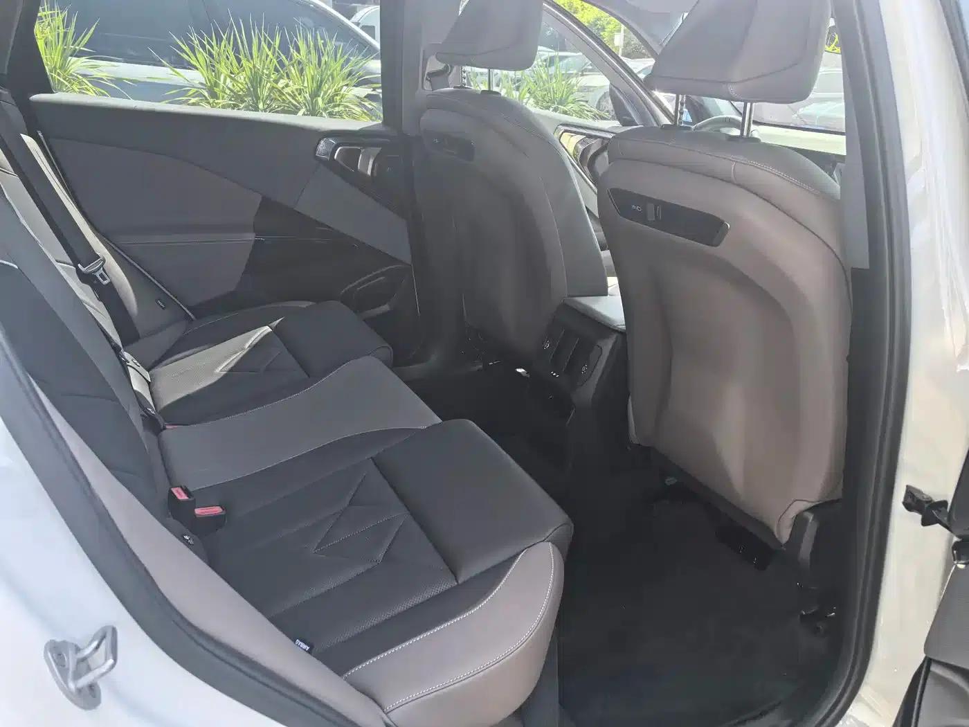 BMW X3 2025 xDrive30L Leading Edition M Sport Package — миниатюра 10