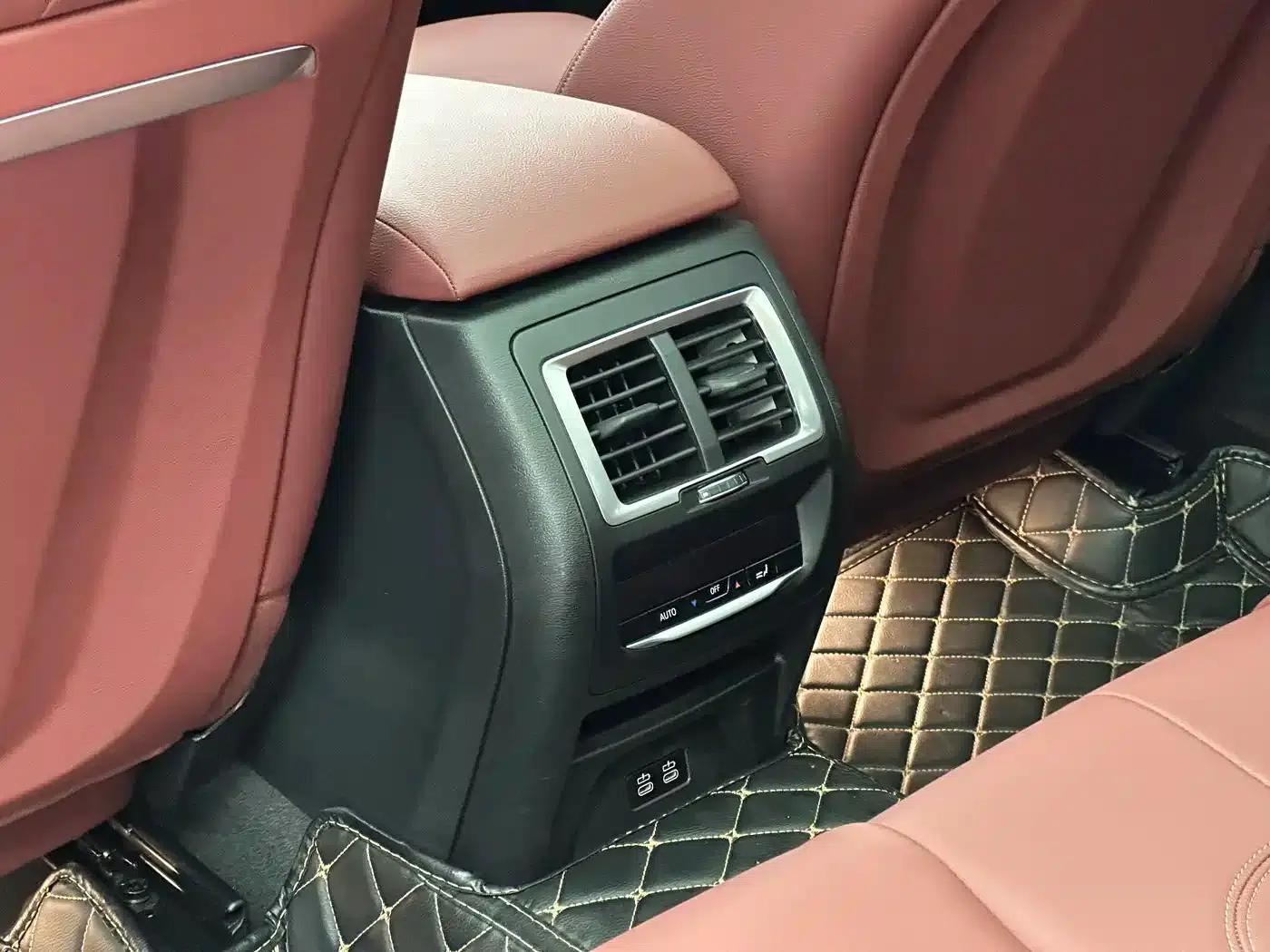 BMW X3 2022 facelift xDrive25i M Sport Package — миниатюра 22