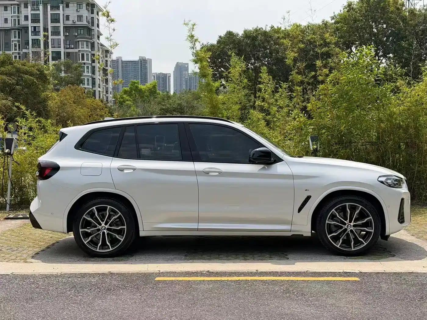 BMW X3 2023 xDrive30i Leading Edition M Sport Package — миниатюра 7