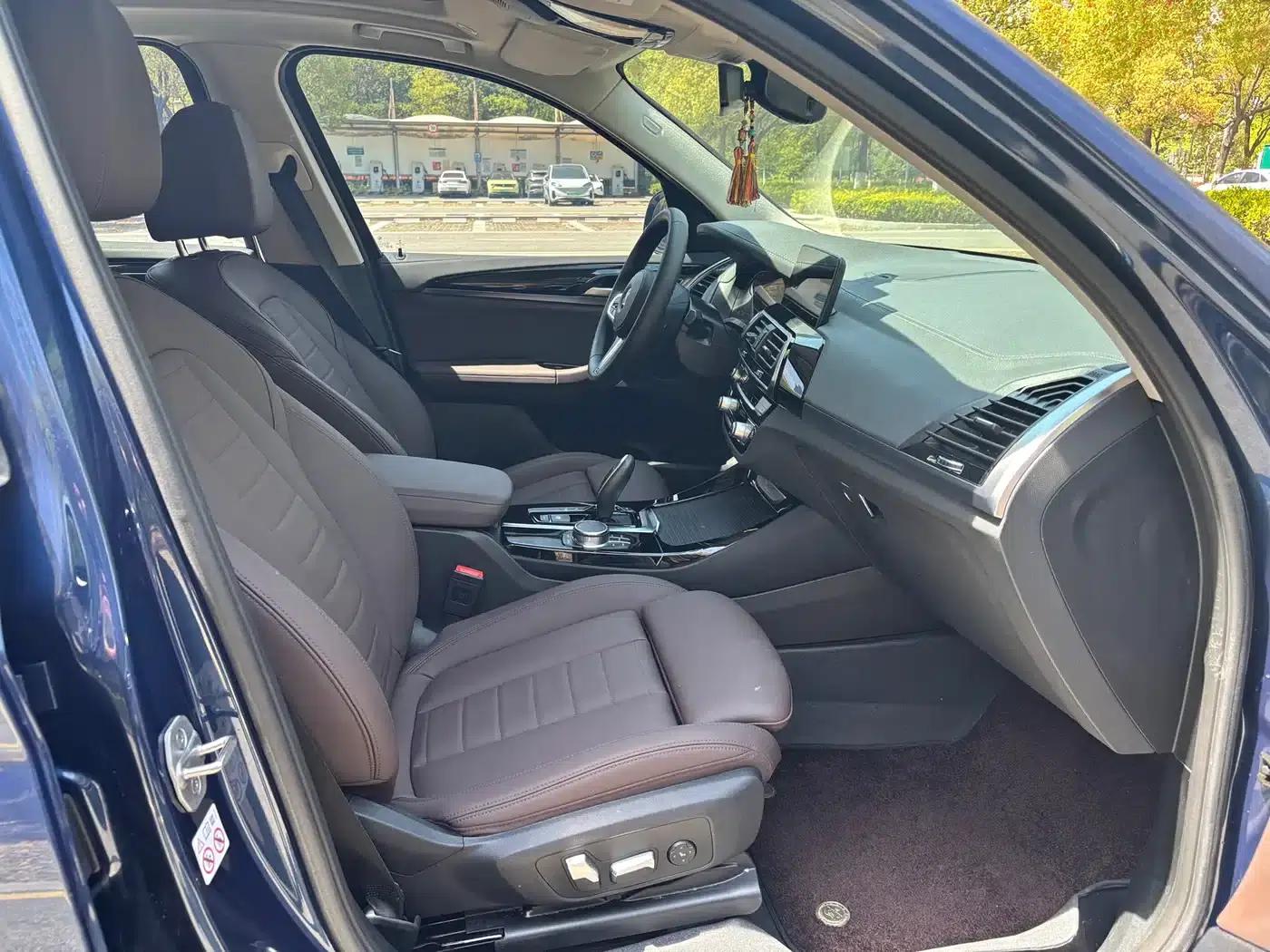 BMW X3 2021 xDrive25i M Sport Package — миниатюра 14