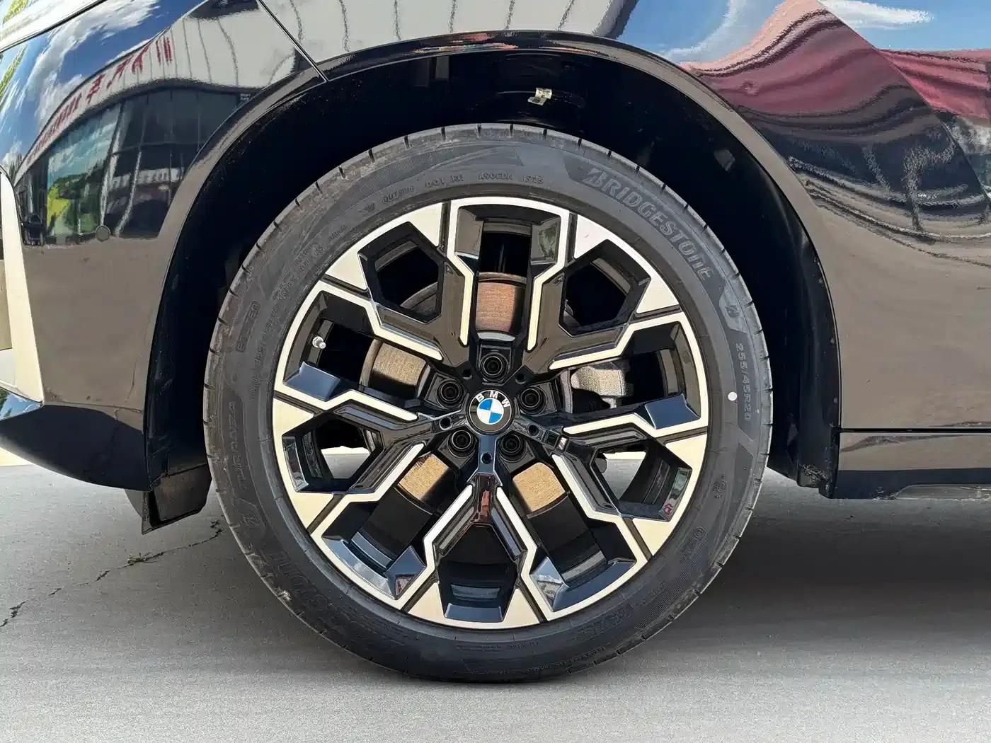 BMW X3 2025 xDrive30L Leading Edition M Sport Package — миниатюра 11