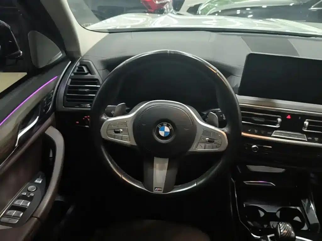 BMW X3 2023 xDrive30i Leading Edition M Sport Package — миниатюра 11