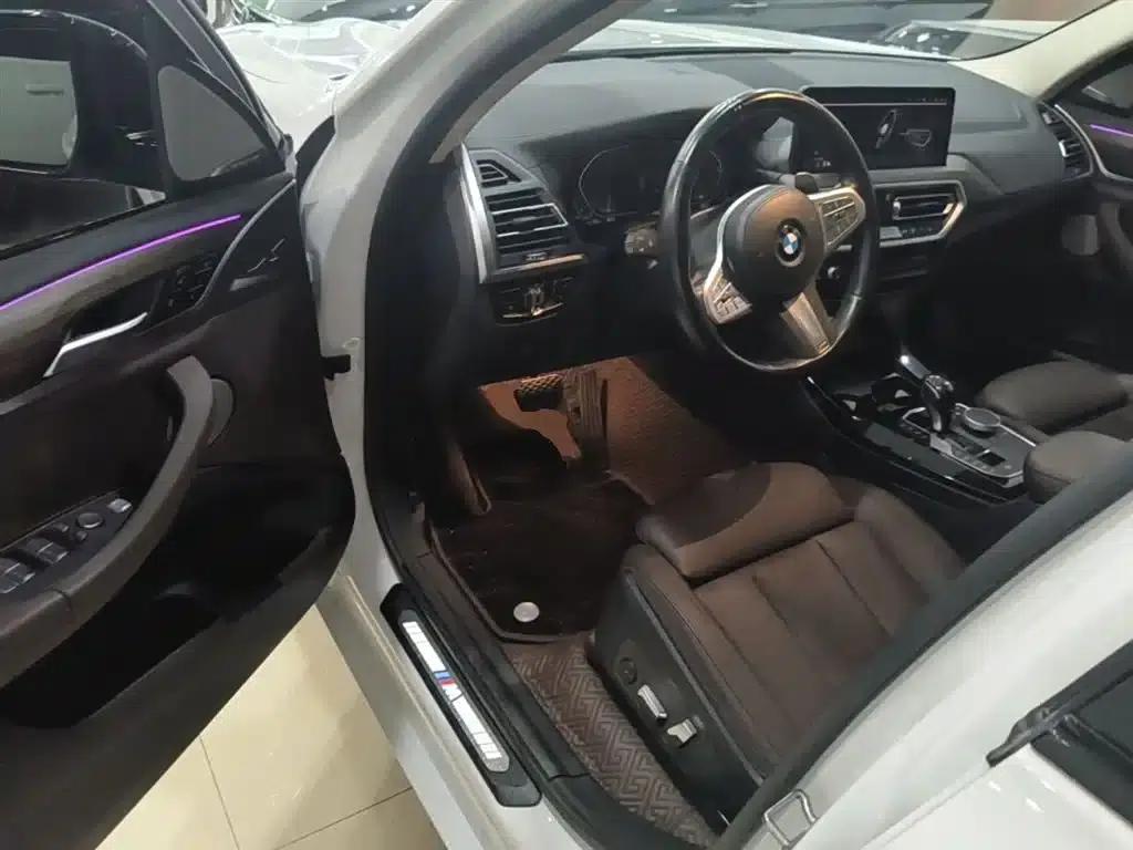 BMW X3 2023 xDrive30i Leading Edition M Sport Package — миниатюра 16