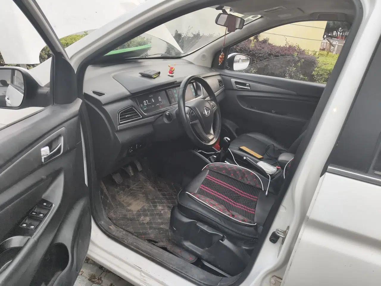 CHANGAN KAICHENG Oushang A600 2016 1.5L Manual Luxury 7-Seater — миниатюра 17