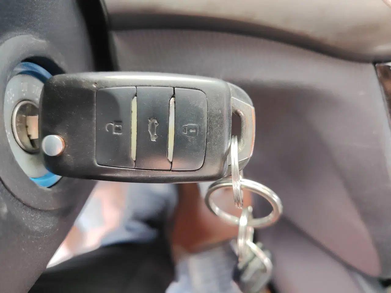 CHANGAN KAICHENG Oushang A600 2016 1.5L Manual Luxury 7-Seater — миниатюра 9
