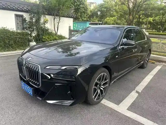 2023 BMW 7 Series 735Li M Sport Package