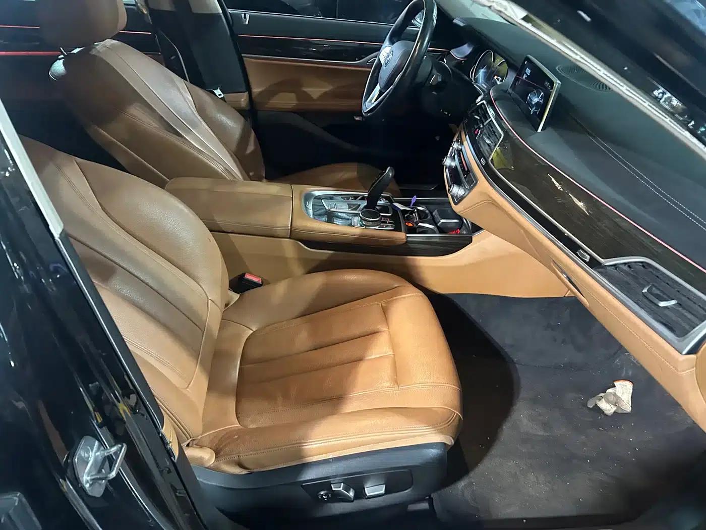 2016 BMW 7 Series 730Li Leading Edition — миниатюра 4