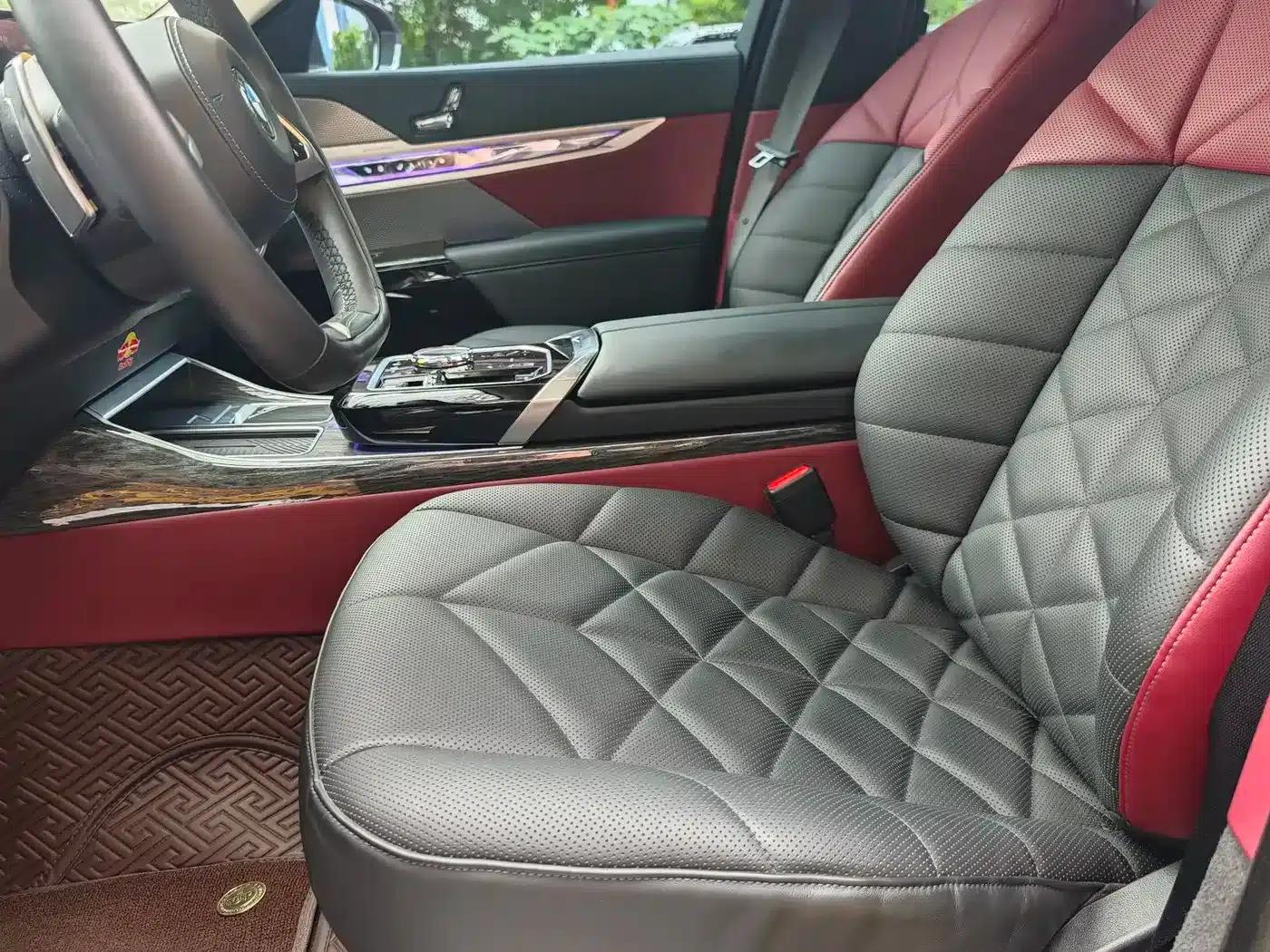 2023 BMW 7 Series 735Li Luxury Package — миниатюра 3