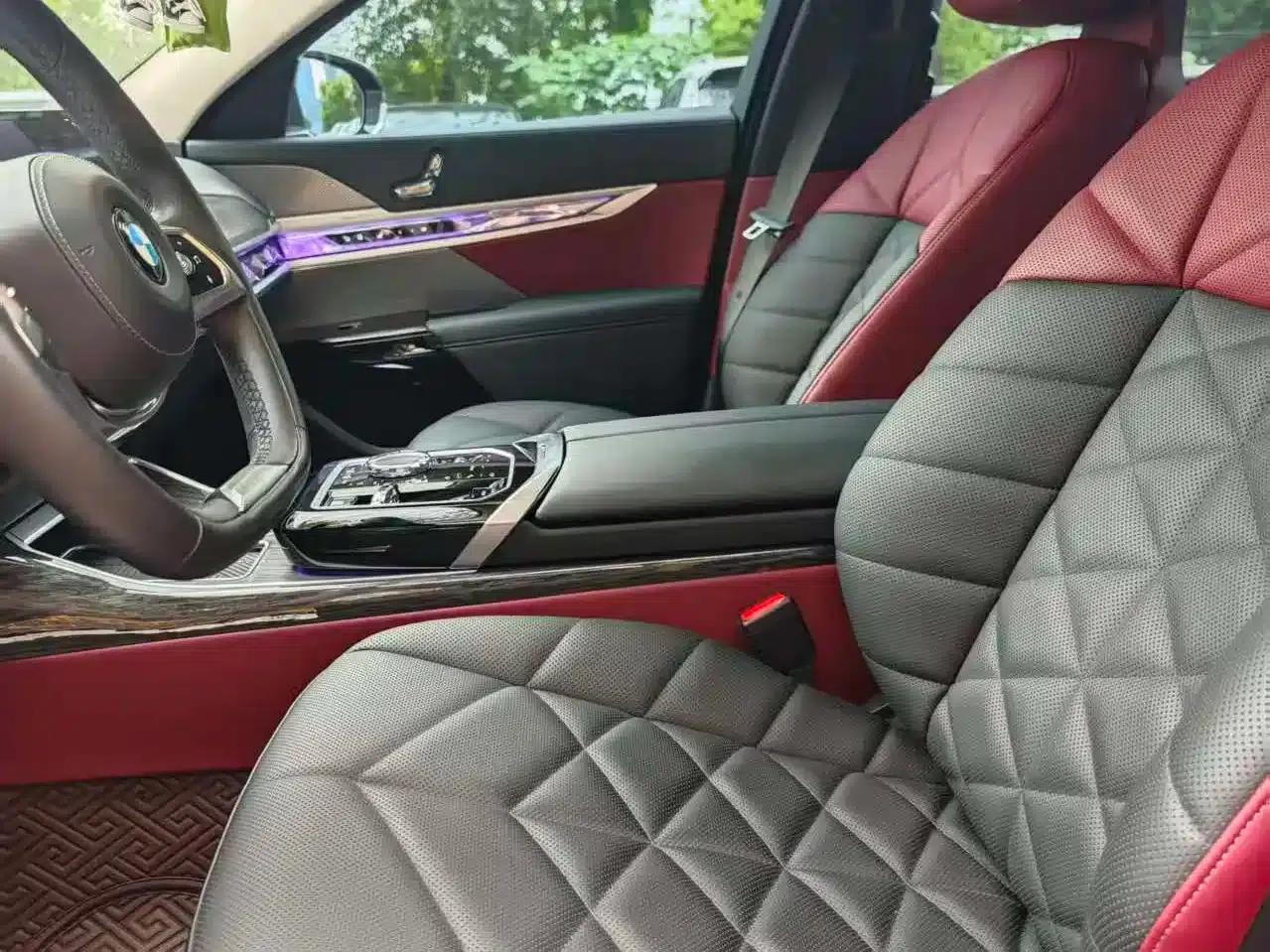 2023 BMW 7 Series 735Li Luxury Package — миниатюра 4