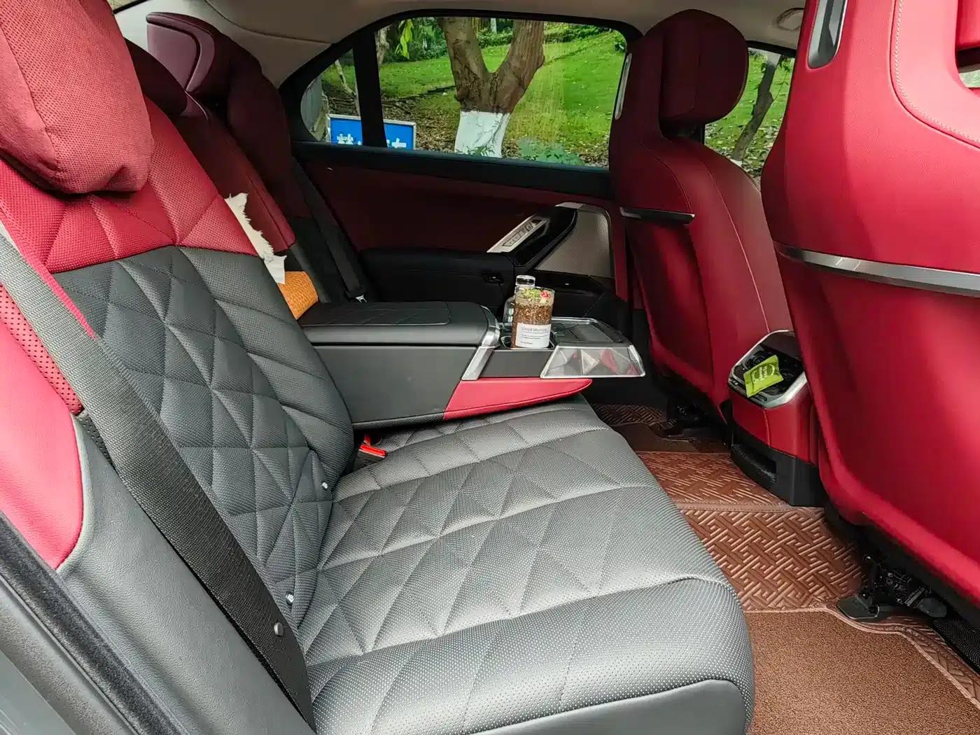 2023 BMW 7 Series 735Li Luxury Package — миниатюра 6