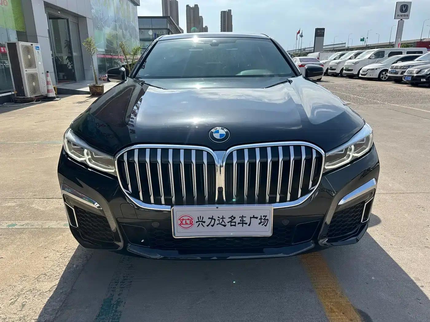 2019 BMW 7 Series Facelift 730Li M Sport Package — миниатюра 2