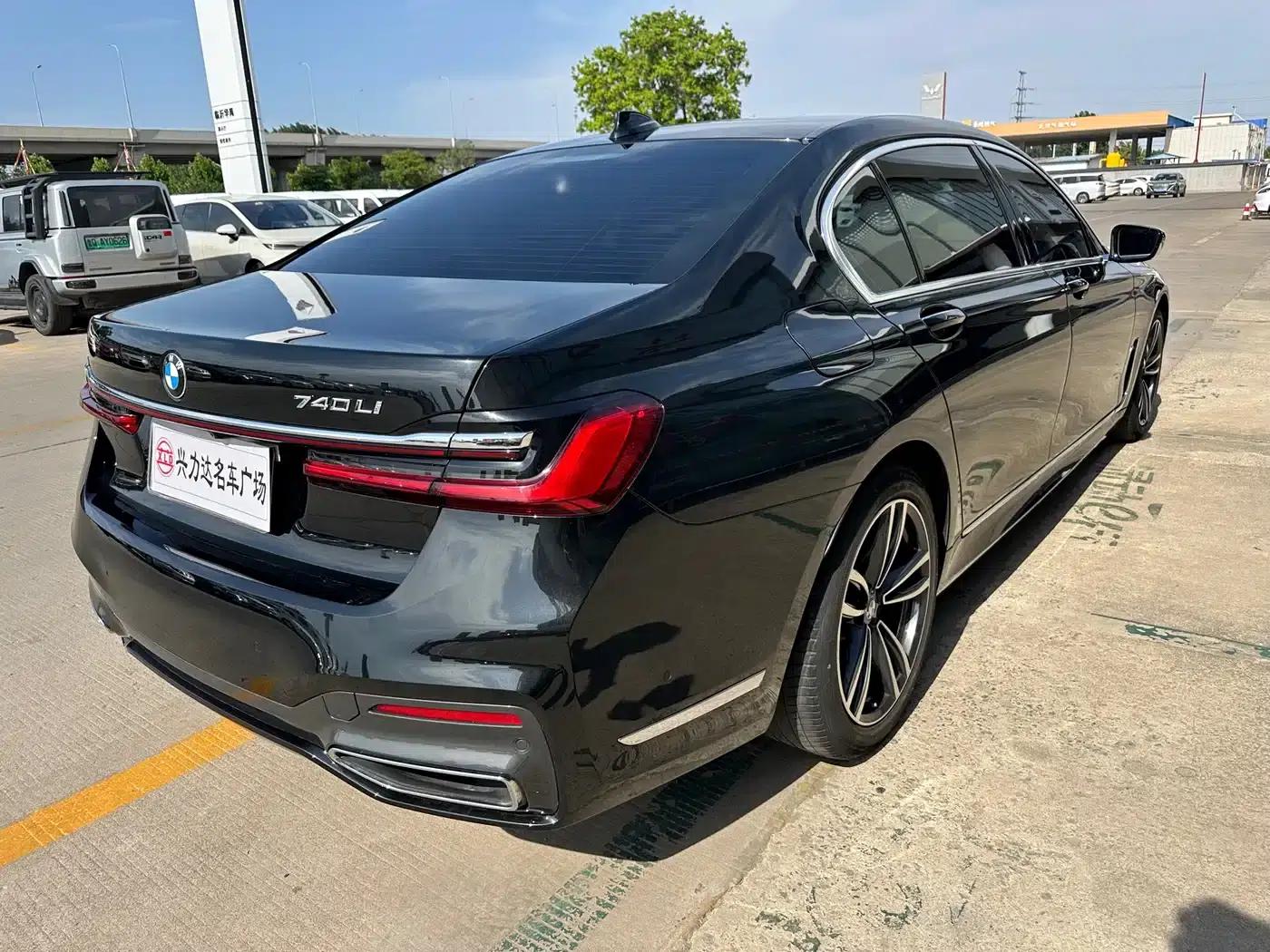 2019 BMW 7 Series Facelift 730Li M Sport Package — миниатюра 3